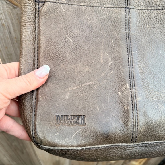 Duluth Trading Co. Leather Crossbody Bag - Picture 3 of 10